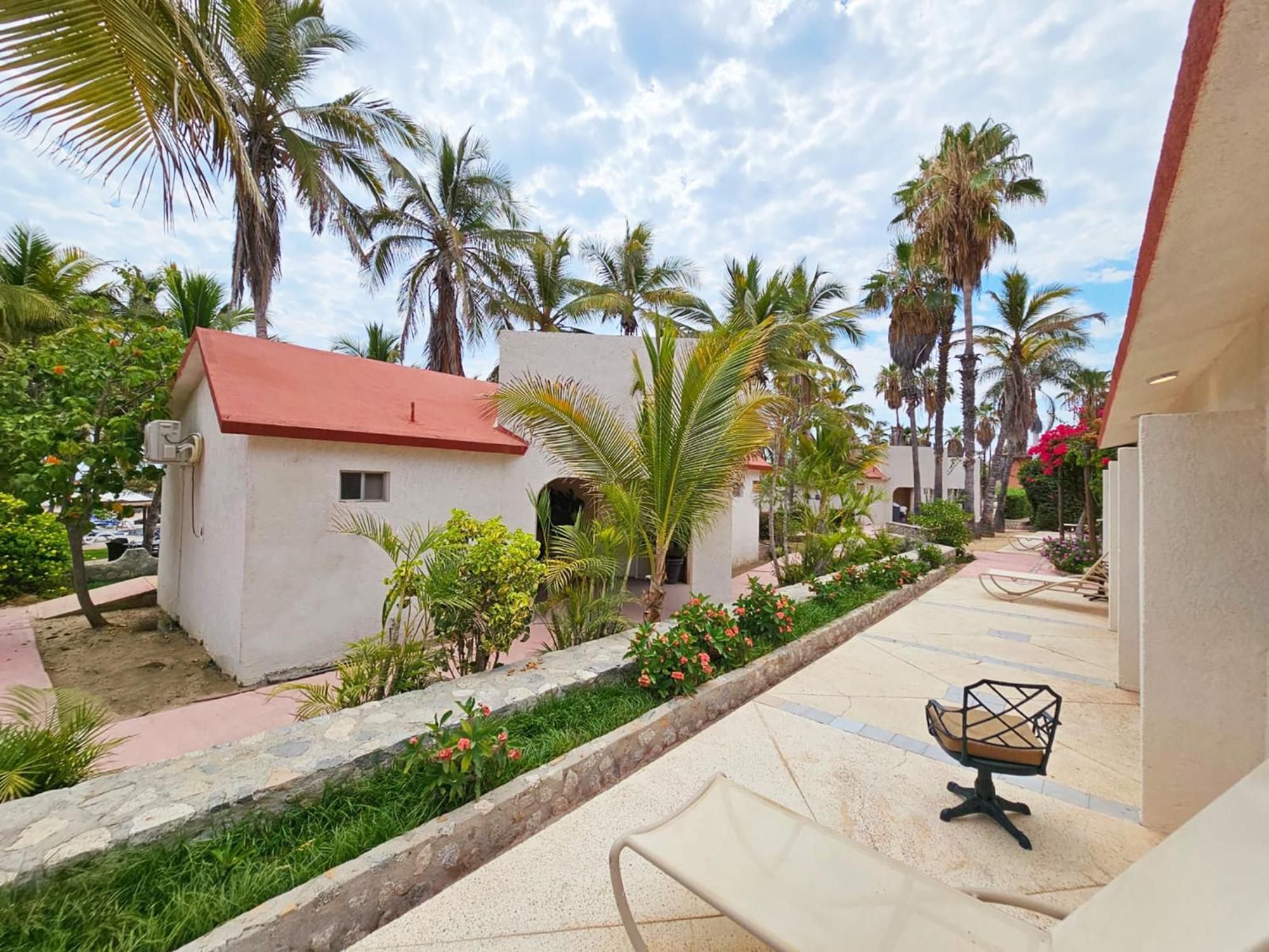 Buena Vista Oceanfront & Hot Springs Resort Buenavista  Екстер'єр фото