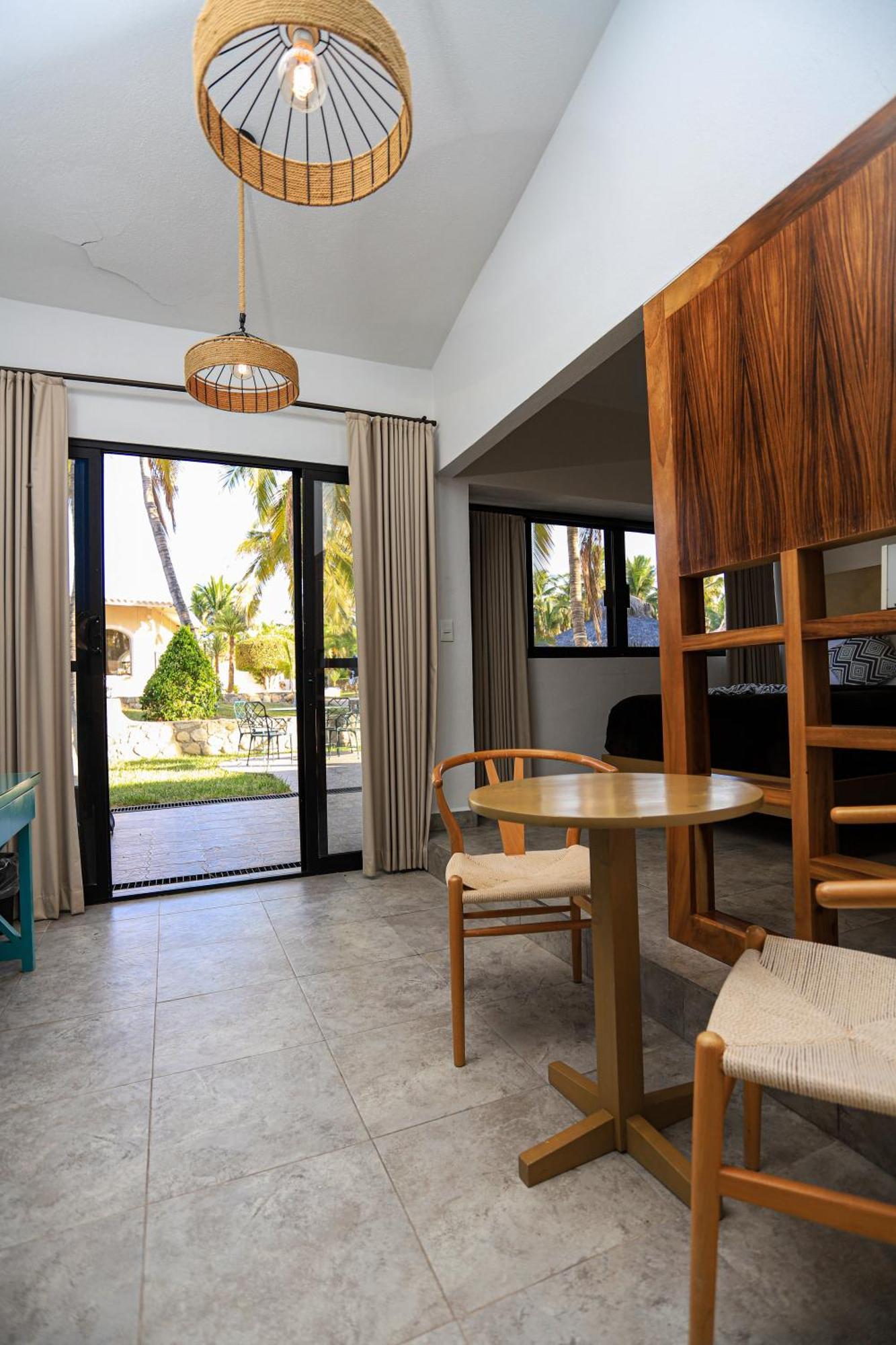 Buena Vista Oceanfront & Hot Springs Resort Buenavista  Екстер'єр фото