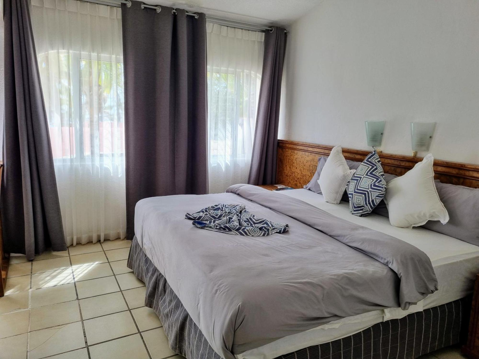 Buena Vista Oceanfront & Hot Springs Resort Buenavista  Екстер'єр фото